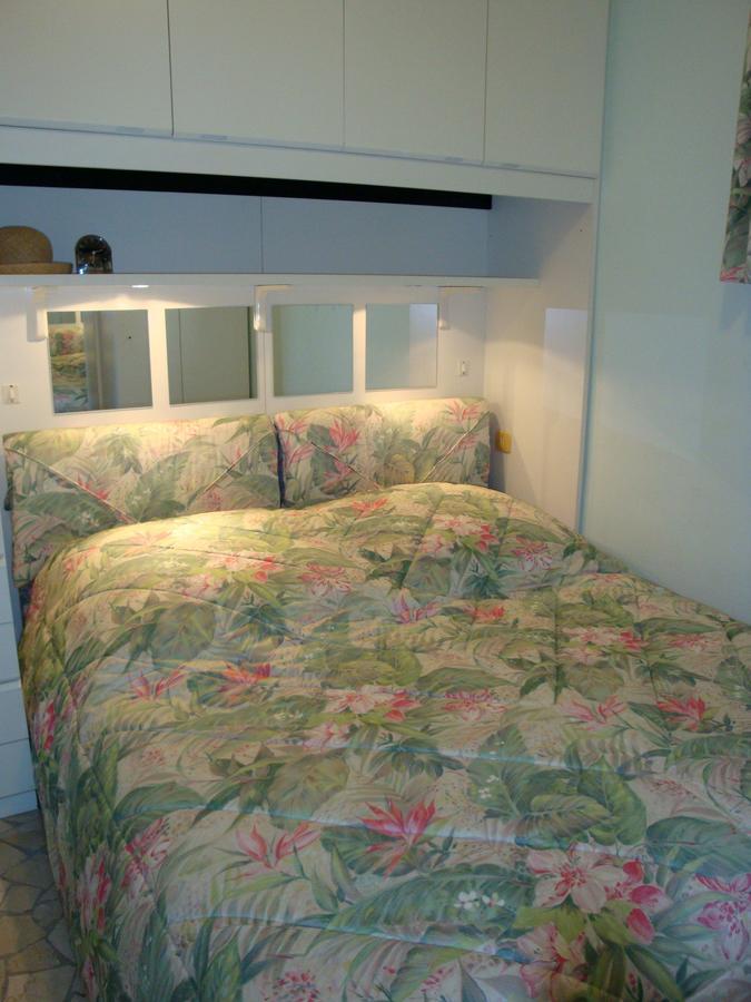 Casa Marny Appartamento Luino Esterno foto